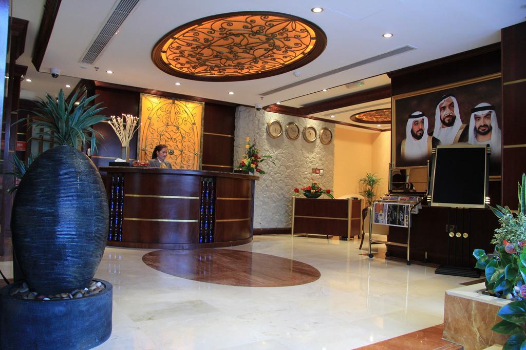 Trianon Royal Hotel Abu Dhabi Exterior foto